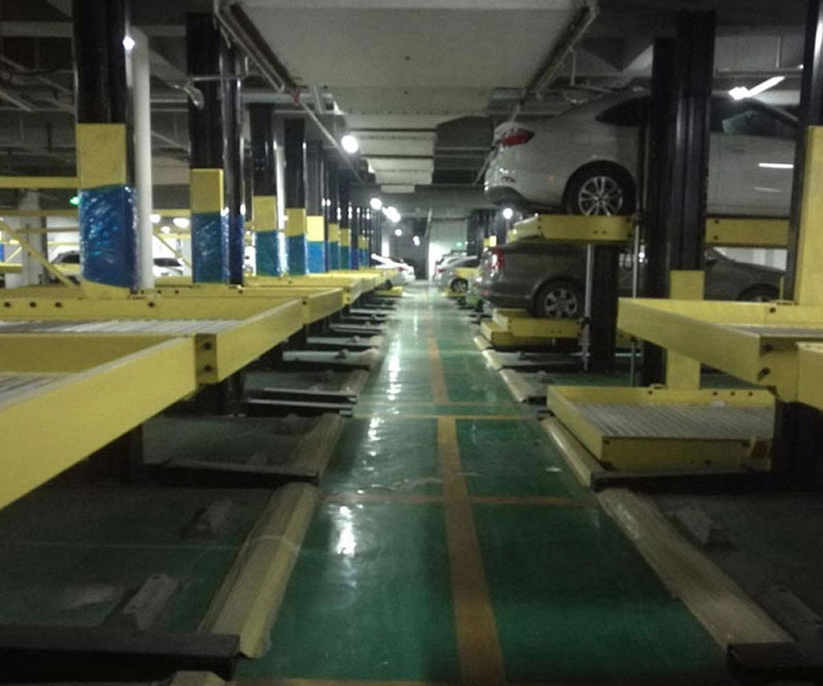 上下機械式立體停車設(shè)備維保.jpg